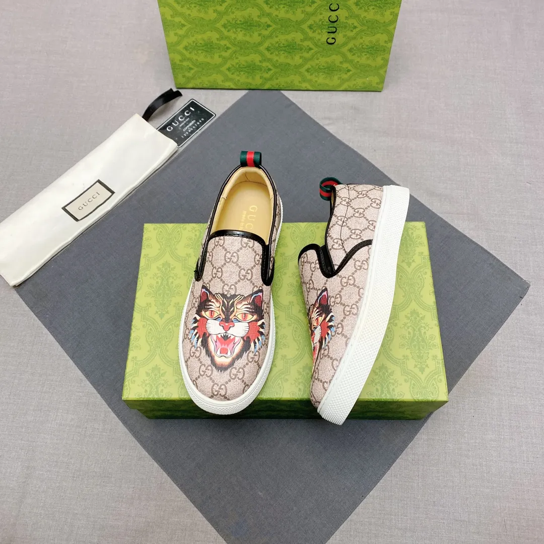 p360 The official website synchronizes the 1:1 replica🇮🇹🇮🇹"GUCCI"🔍🔍for sale at the men's 2025 counter simultaneously, 1:1 large G font, high-end 3D pattern, fashionable and casual, comfortable and breathable personality, the first choice for trendy men, imported sheepskin lining, comfortable, breathable and fashionable Trendy, a must-have for trendy men, soles: Original soles specially provided by the original factory, exclusive movable molded soles are super comfortable, original factory goods, 🔍🔍high quality, you can enter and leave the counter at will, 38-44, (45 can be customized, non-returnable or exchangeable) available from stock, you deserve it No. 005